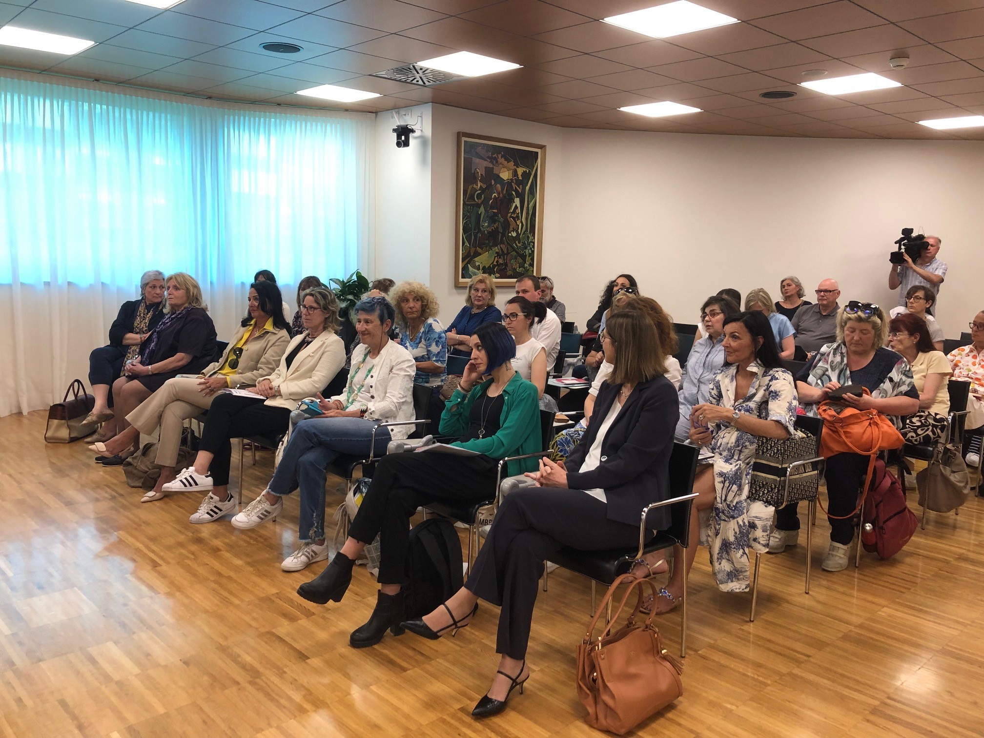 PARI OPPORTUNITÀ. BORDIN: PIÙ STRUMENTI PER UNIRE MATERNITÀ E LAVORO